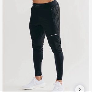 Like New! Mens Alphalete Infinity premium joggers